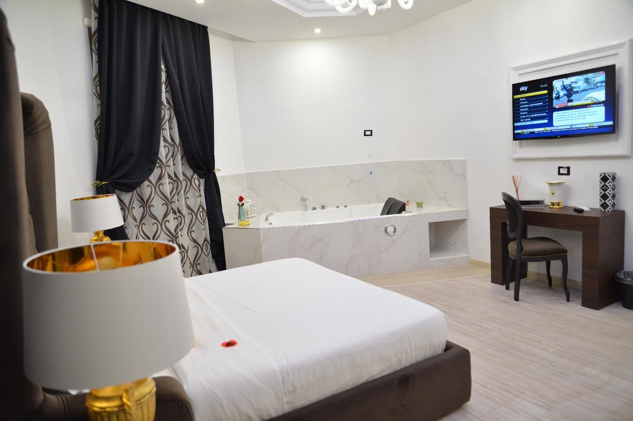 Escape Luxury Suite - Ca Domus Collection Rome Bagian luar foto